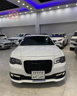 کرایسلەر 300